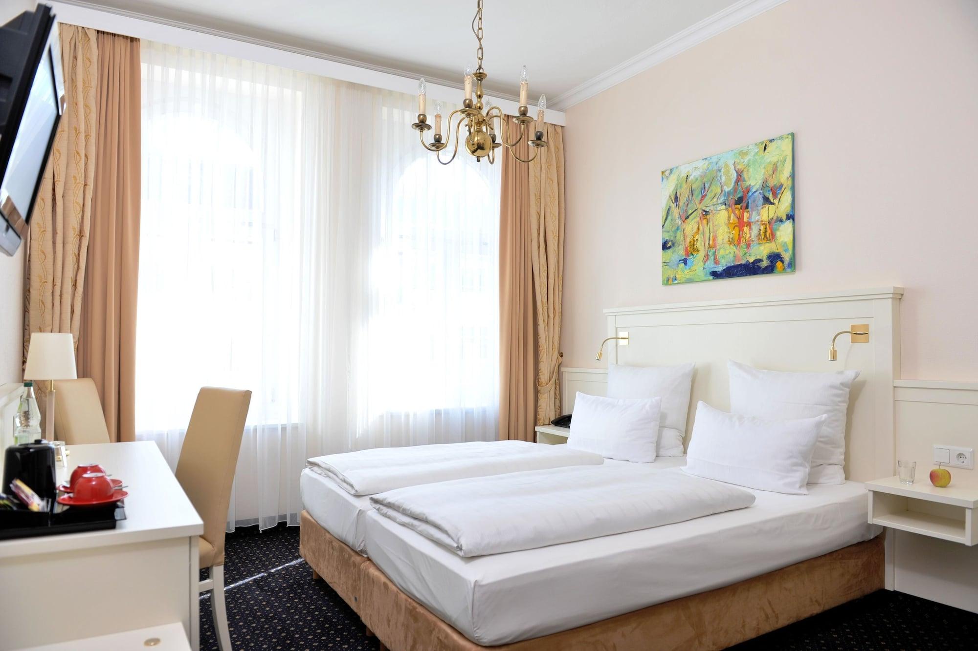 Hotel Fuerst Bismarck Hambourg Extérieur photo