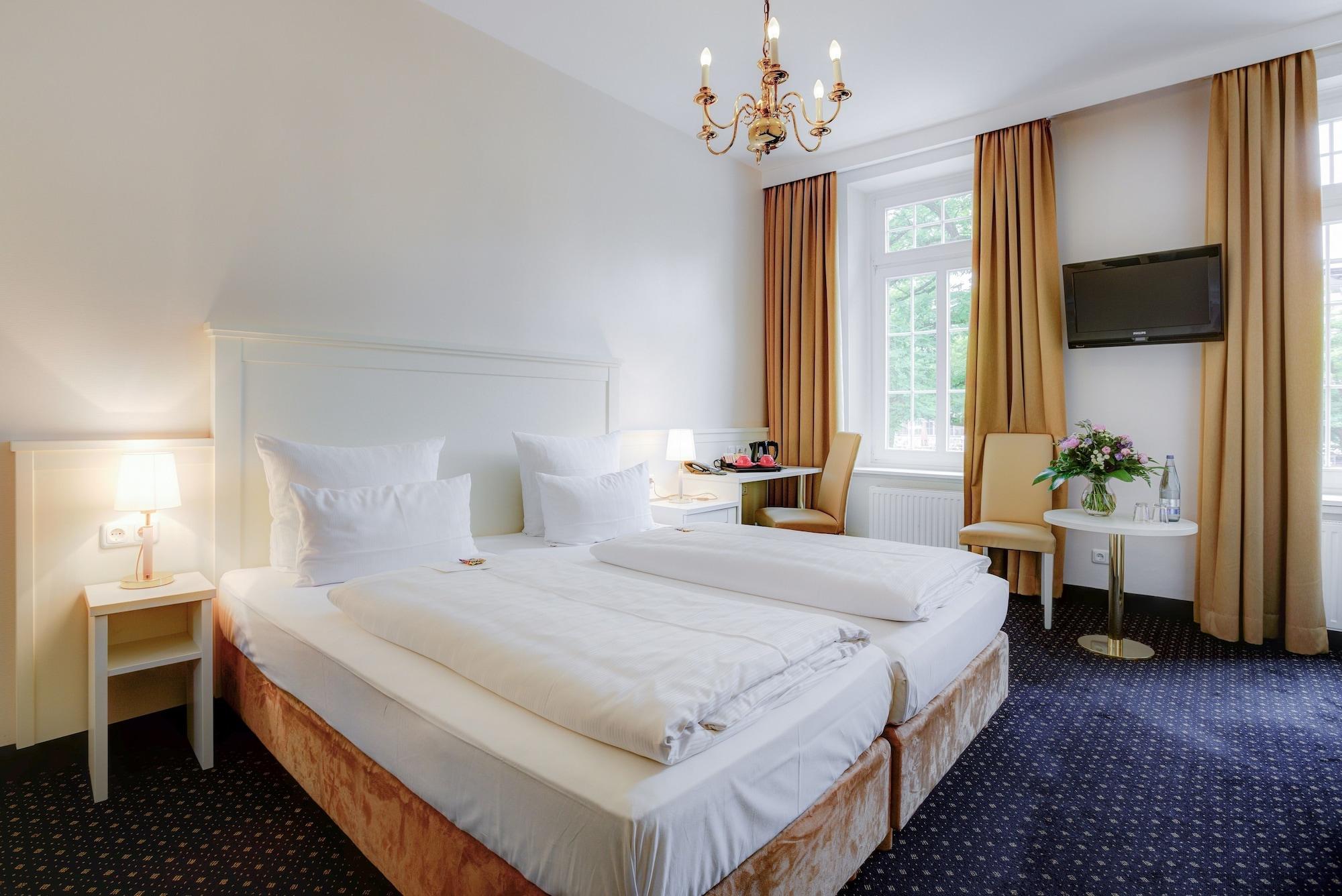 Hotel Fuerst Bismarck Hambourg Extérieur photo