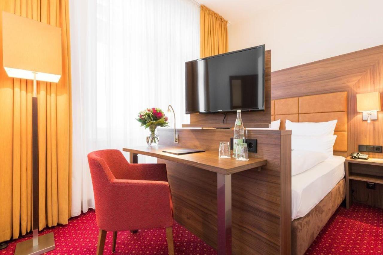 Hotel Fuerst Bismarck Hambourg Extérieur photo